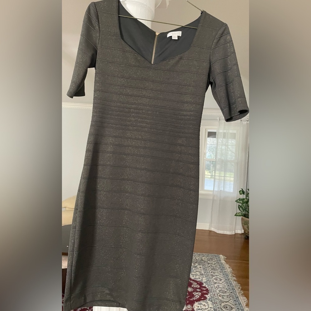 Bisou Bisou women’s black dress with gold shimmer size 8 . New